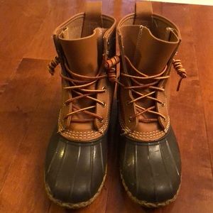 LL Bean Boots 8” thinsulate bean boot size 7